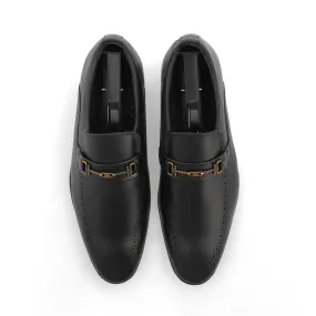 Scaled Wire Buckled Loafers-Black